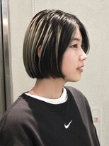 シアン(SYAN) ミニボブ/ショートボブ/ハイライトデザインカラー/表参道