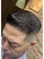 ミリオンバックス 御徒町店(Million Backs)&nbsp;アイロンパーマ×スキンフェード<理容室>[メンズ/眉毛/バーバー]