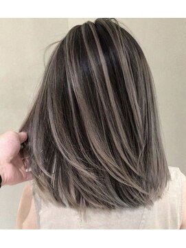 ミナリ(minari) バレイヤージュ