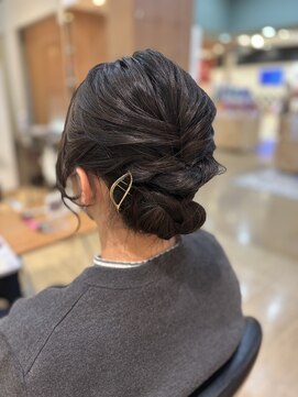 札幌白石＊ゆるふわシニヨン　〈ｓ〉