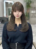 エヴァン(HEVIN) レイヤーカットハッシュカットダブルカラーミルクティーブラウン