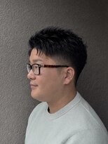 ヤスムラ(YASUMURA)&nbsp;清潔感際立つ春向けアップバングショート【西宮北口/理容室】