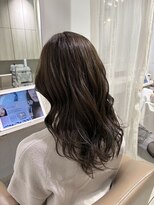 スイ オモテサンドウ(Sui OMOTESANDO)&nbsp;赤み消しオリーブグレージュ