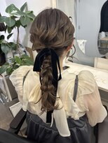 マーリー(marlee)&nbsp;編み下ろしヘアセット 表参道 結婚式お呼ばれ