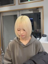 ライト(Light) 【ブリーチ2~3回 抜きっぱなしブロンド】