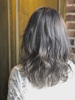 エイミー(Aimee)&nbsp;Aimee 町田 シルバーブラウン×レイヤーミディ