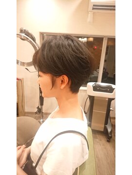 ミエル(miel) 【hair design miel】耳かけショート