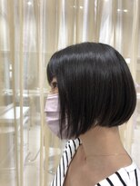 ゼル イオンタウン名西(ZELE) ちょっと前下がりのミニボブ