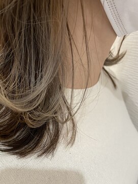 アリゲート ダイカンヤマ(Ari gate daikanyama) 10代20代30代インナーカラーイヤリングカラー甲斐ジュンヤ