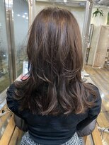 くびれ大人レイヤー（マッシュくびれヘアメルティカラー