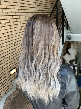 ラフ 難波店(LAFF) #黒髪#ボブルフ#ネビージュ#小顔#ワンレン