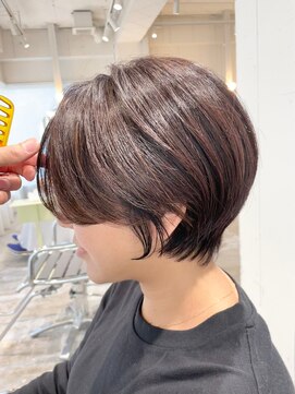 ストレータ バイ マリオ(Strata by mario) 〈横山〉2022トレンドスタイル、横顔美人王道ショート