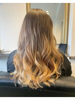 ヘアーアンドメイクアップ ケー インターナショナル 神楽坂(Ke' International)&nbsp;外国人風バレイヤージュ◇オンブレ、抜きっぱなしブリーチカラー