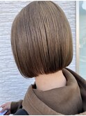 ショートボブ