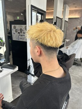 ヘアースタジオ ミツル(hair studio 326) 金髪ショート