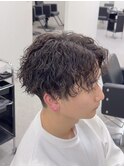 センターパートツイストスパイラルパーマ