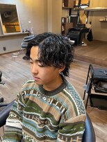 シリー 浦添店(SILLY)&nbsp;沖縄ウルフセンターパートメンズ波巻きパーマ