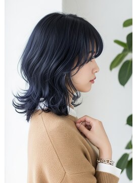ブルーブラウン/ネイビー/バタフライカット/ミディアムレイヤー