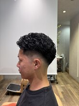 コーディー(Kody)&nbsp;平巻き/スパイラルパーマ/極道パーマ/メンズパーマ/バーバー