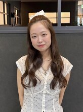 スタイリスト：実結《どこかガーリーでお洒落なスタイル》