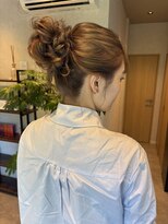 コンフィー(comfy) 【mimura】お団子ヘア お呼ばれアレンジ ヘアセット 草加