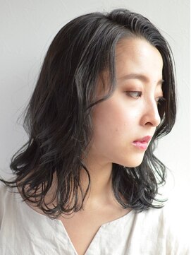 ヒューズ(HUES) Hues　ミディアム