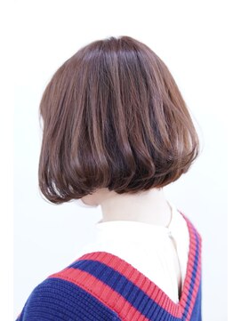 リッツヘアー 下川美容室(Rits hair) 内巻きミニボブ／ナチュラルベージュ