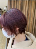 ひし形シルエット　前下がりショートボブ　レッドブラウン　小顔