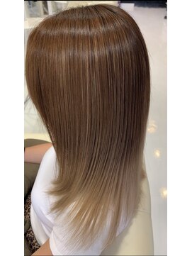 サローネデ アグスティナ バイ サンバンチ(salones de agustina by sanbanchi) 髪質改善ツヤツヤ酸熱トリートメント