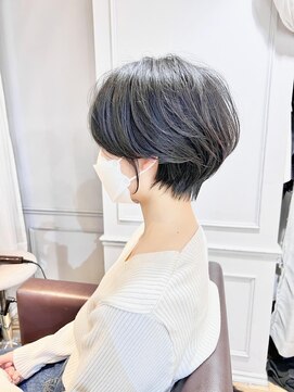 ネオリーブアイム 横浜西口店(Neolive aim) 束感ふんわりショートヘア暗髪でも軽い小顔シルエット