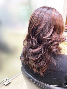 アルファ インタラクティブ エム フラワー(ALUFA interactive.M Flower) 大人可愛いレイヤーカットピンクアッシュブリーチなし伸ばしかけ