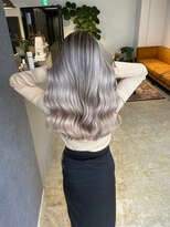 メリー オオサカ(Merly Osaka)&nbsp;ほとんど白！バレイヤージュ_シルキーシルバーカラー_