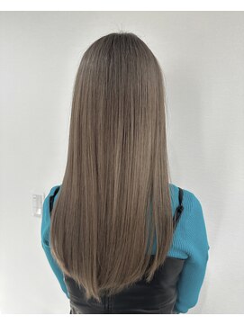 イト(ito.) グレージュロング_ボブウルフ_ココアベージュ