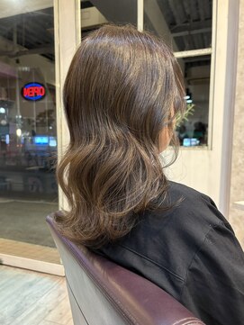 ヘアーエポック(hair epoque) 大人可愛い透明感カラーレイヤーゆるふわ巻き