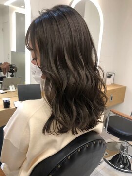 ジーナ 船橋(Zina) 髪質改善＊ロングレイヤーグレーベージュ＊美髪【Zina船橋】