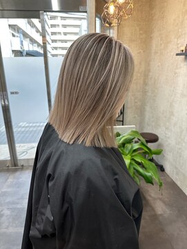 エピ(epi) 髪質改善/レイヤー/ハイライト/縮毛矯正/20代/30代/40代