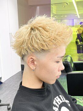 ルースト 八王子店(ROOST) フェードジェットモヒカン