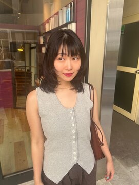 デイジーロータス(DAISYLOTUS) 【マユ】ミディアムレイヤーカット