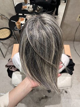 エラ(ere) 抜きっぱなし白髪ぼかしハイライト バレイヤージュ 白髪染め