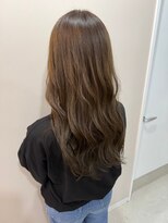 アトレ 梅田店(attrait)&nbsp;ツヤ感たっぷりのロングブラウン × 毛先までまとまる上質な仕