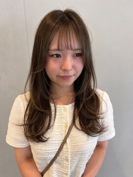 ニナル(Ninal) ナチュラルなのに、どこから見ても可愛いレイヤースタイル♪