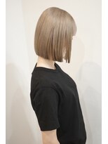 チザン(TIZAN)&nbsp;ミルクティーベージュ×切りっぱなしボブ