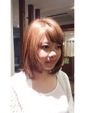 ウィッシュヘアー(WISH hair) おもかるボブでツヤ髪カラー