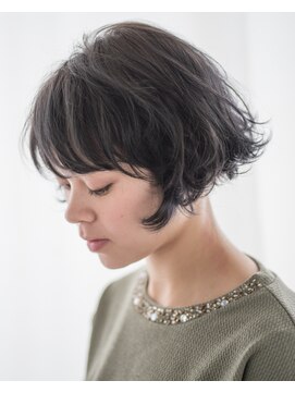 レガーレ(Legare) 揺らぐショートボブ