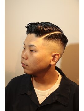 ツーエイチ 新宿(2H) 新宿/スキンフェード/ハードパート