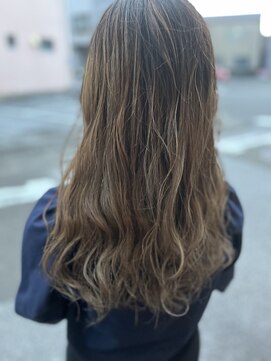 エムドットヘアーサロン(M. hair salon) ベージュ