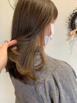 アリーナ 緑が丘店(arena) 大人女性に、オリーブベージュ×イヤリングカラー