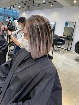 メリー オオサカ(Merly Osaka) 見惚れる立体感。_立体感ホワイトパープルバレイヤージュ_