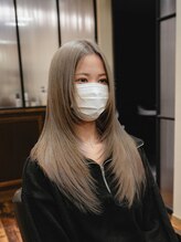 ヘアデザイン ステラ(hair design sTella) ☆とっておきレイヤーカットに透明感たっぷりグレージュカラー☆