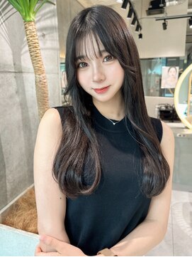 ロンドワン 三宮元町(Lond one) 韓国レイヤーカット/ヨシンモリフェイスレイヤー/艶髪カラー